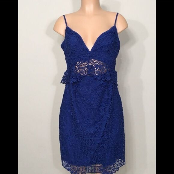 Guess blue lace dress. - Picture 4 of 8